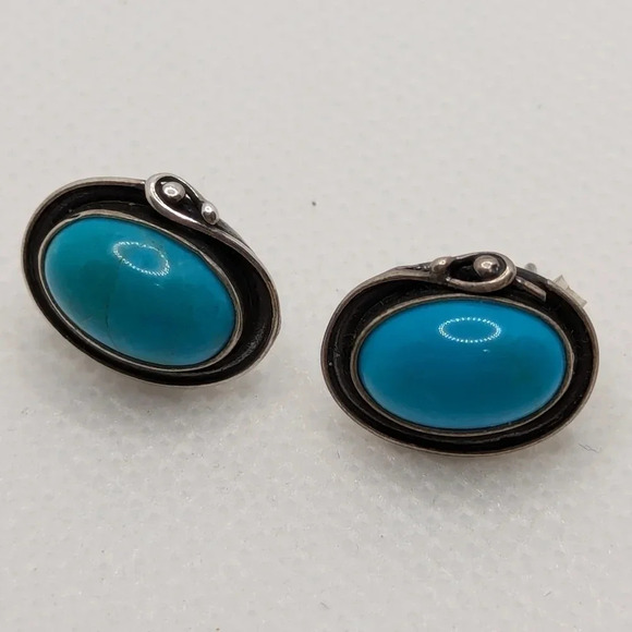 Turquoise sterling studs - Picture 1 of 4